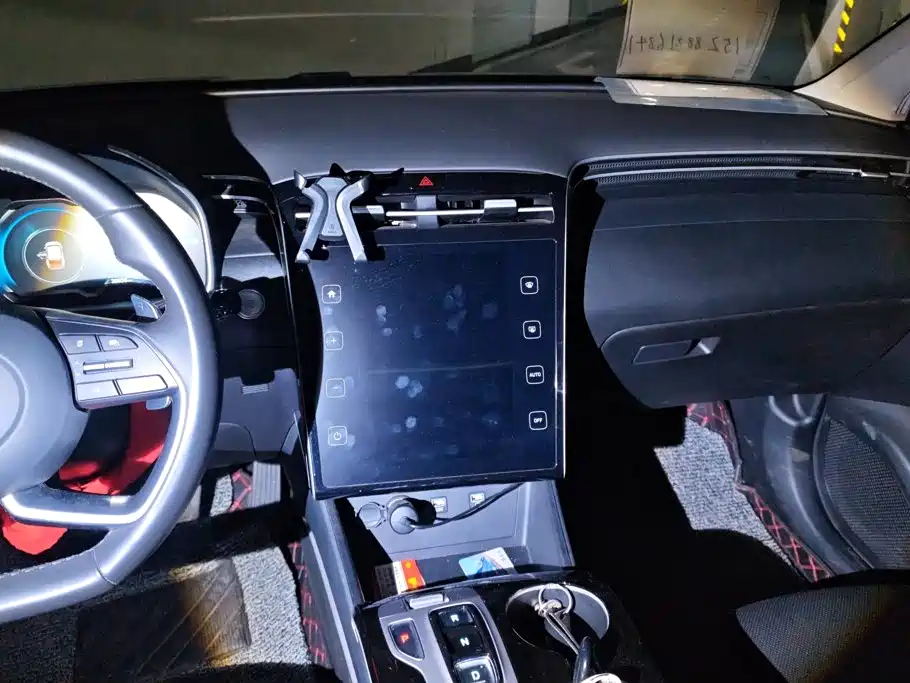 Hyundai Tucson — миниатюра 13