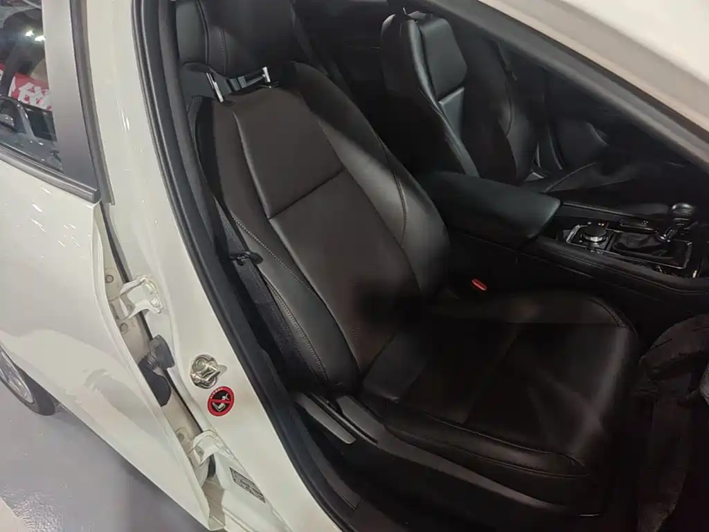 Mazda 3 Axela — миниатюра 25