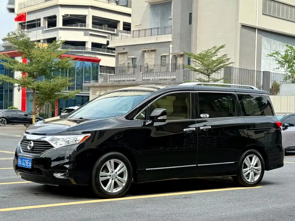 Nissan Quest — миниатюра 5