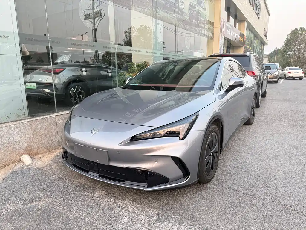 ARCFOX Alpha S5