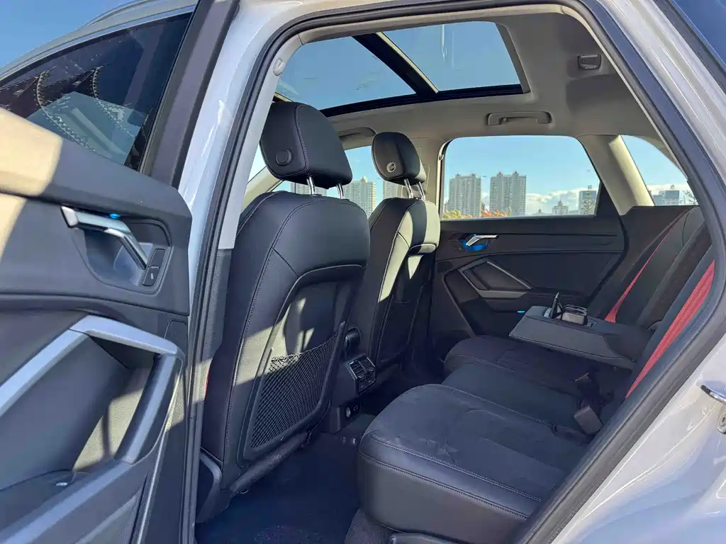 Audi Q3 — миниатюра 8