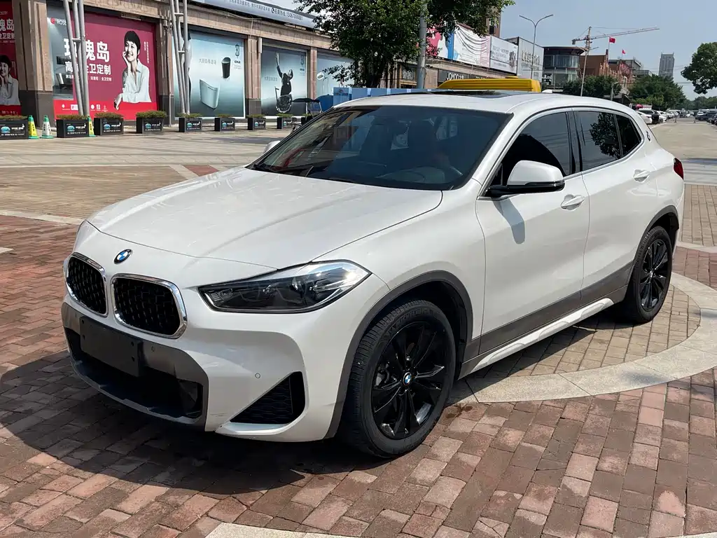BMW X2