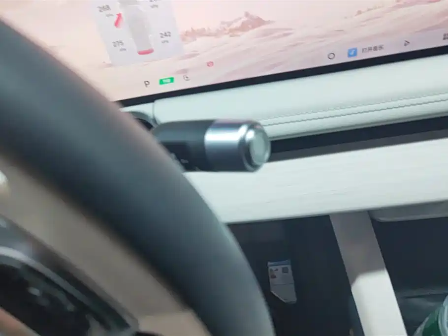 GEELY GALAXY GALAXY E8