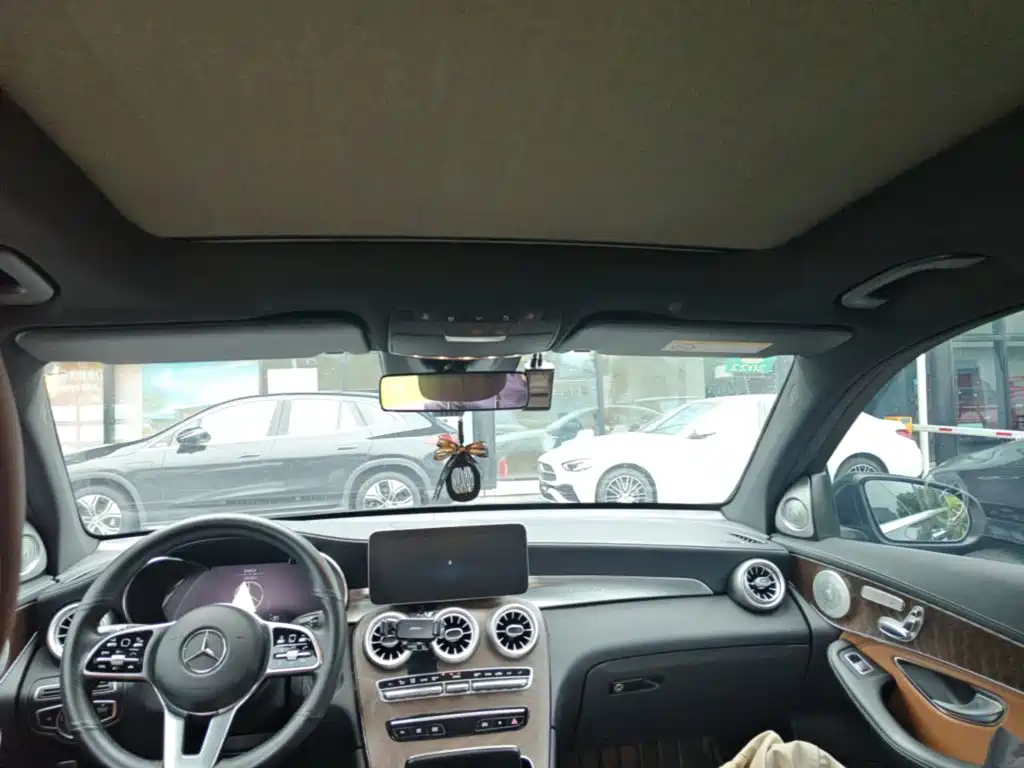 Mercedes-Benz GLC — миниатюра 23