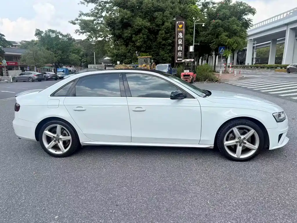 Audi A4L — миниатюра 4