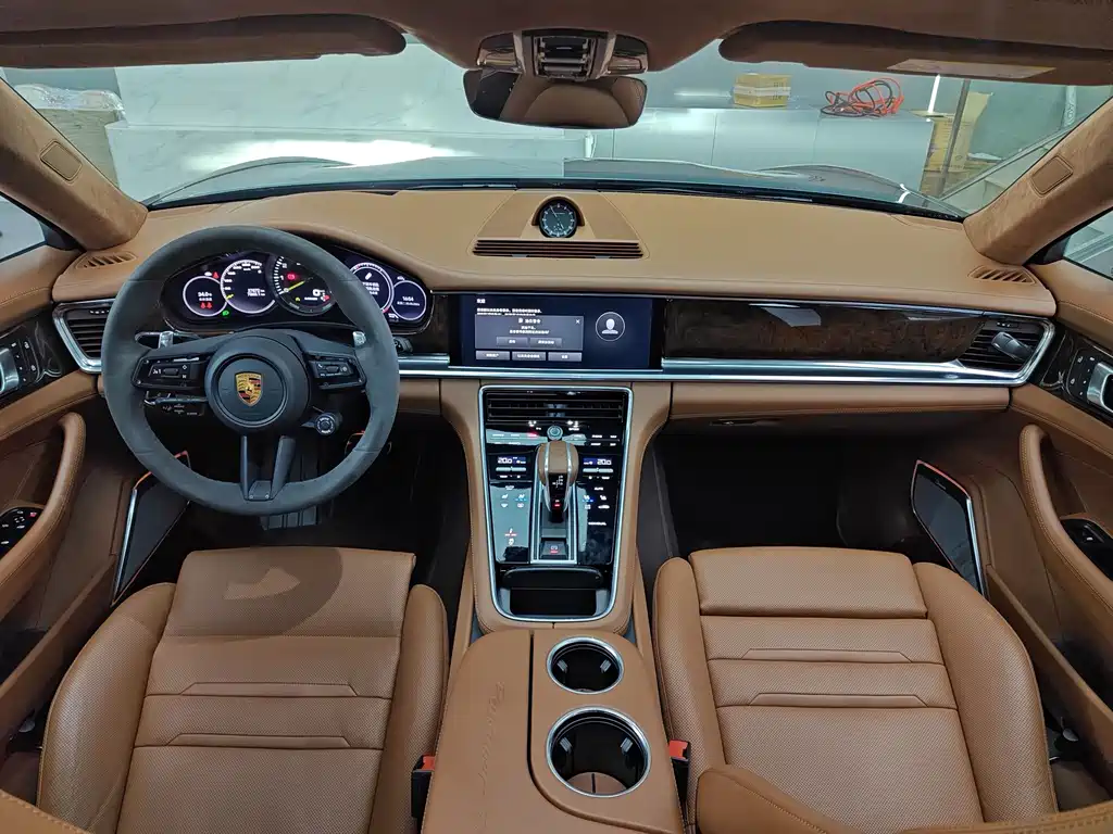 Porsche Panamera Hybrid — миниатюра 6