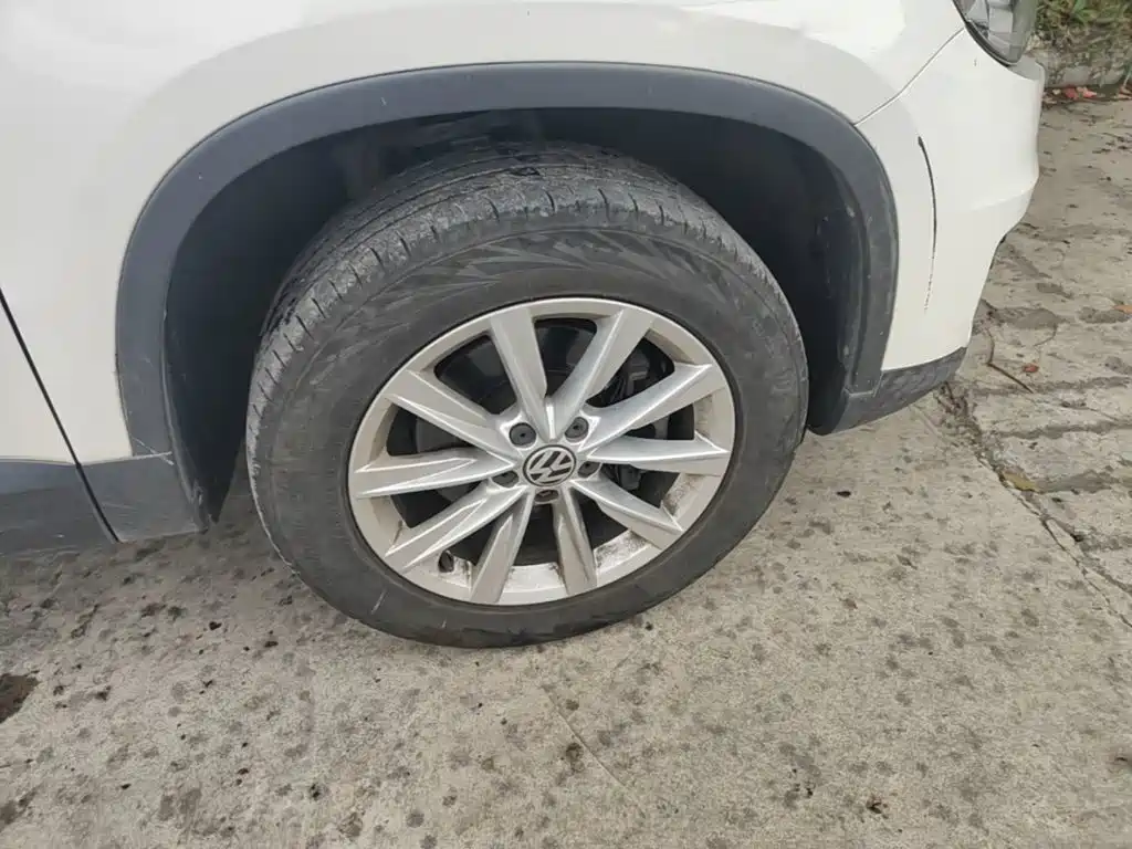 Volkswagen Tiguan — миниатюра 12