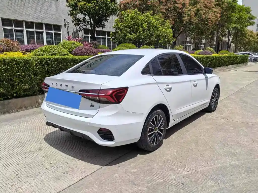 Roewe i5 2021 1.5L CVT