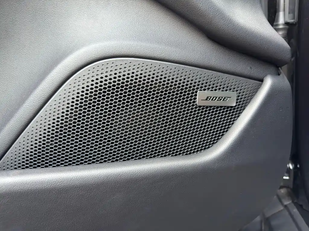 Porsche Taycan — миниатюра 14