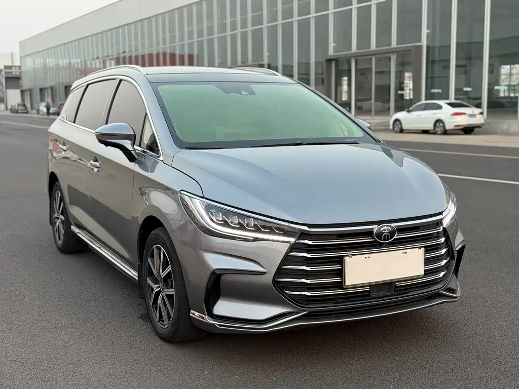 BYD MAX New Energy — миниатюра 3
