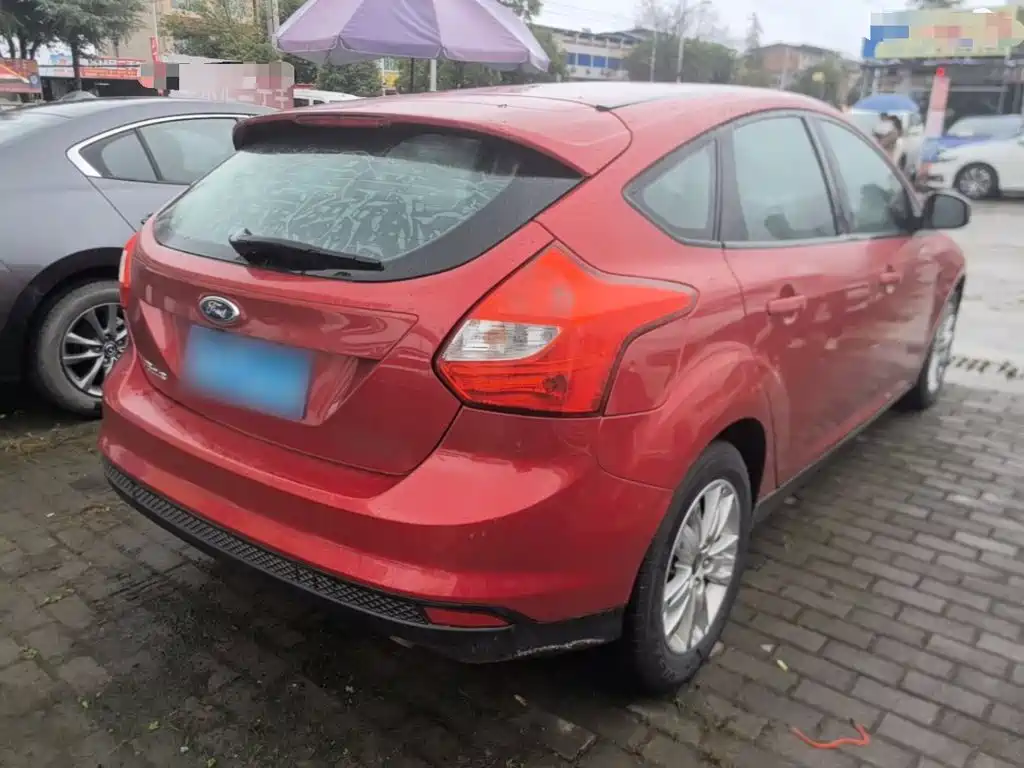 Ford Focus — миниатюра 7