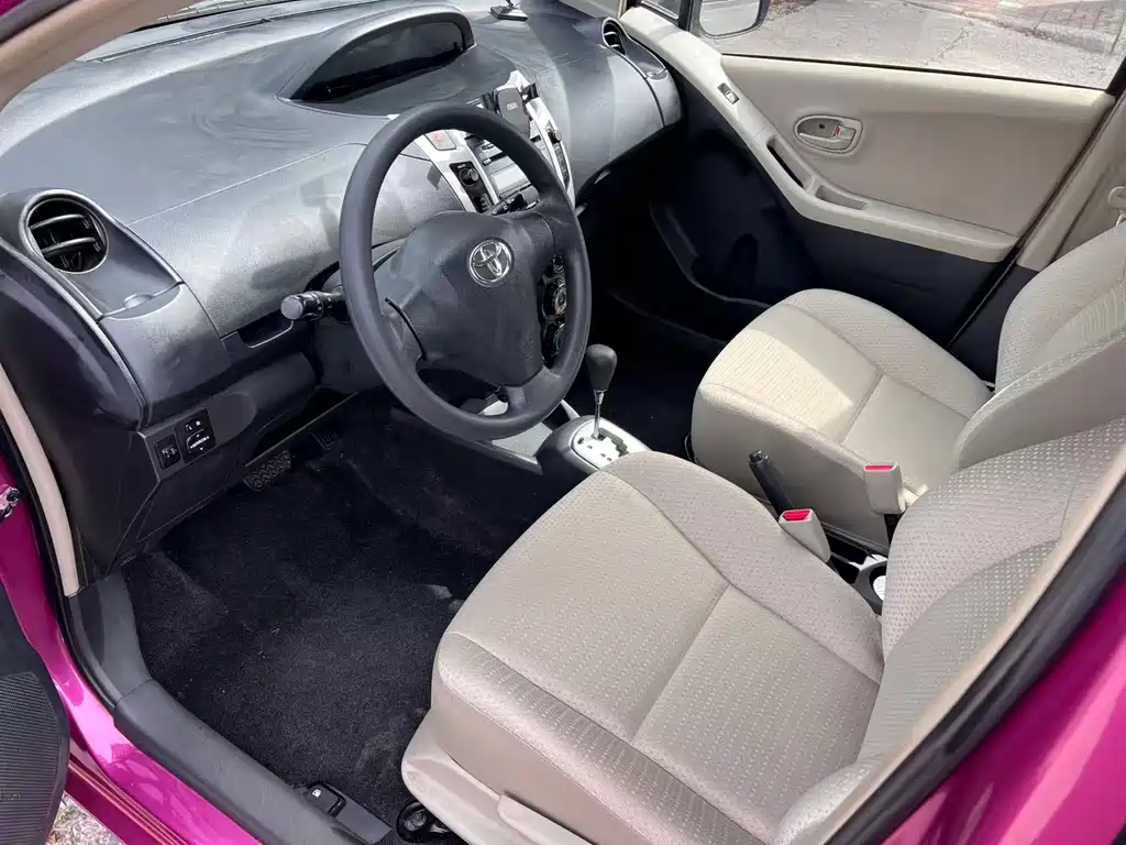 Toyota Yaris — миниатюра 18