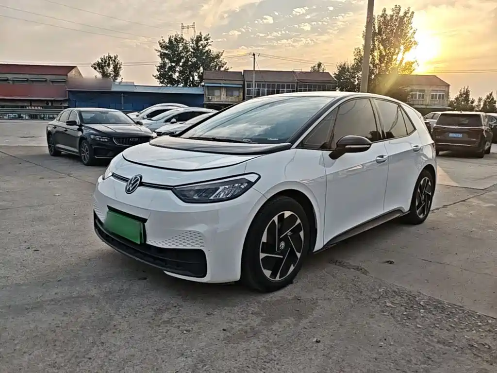 Volkswagen ID.3 — миниатюра 2