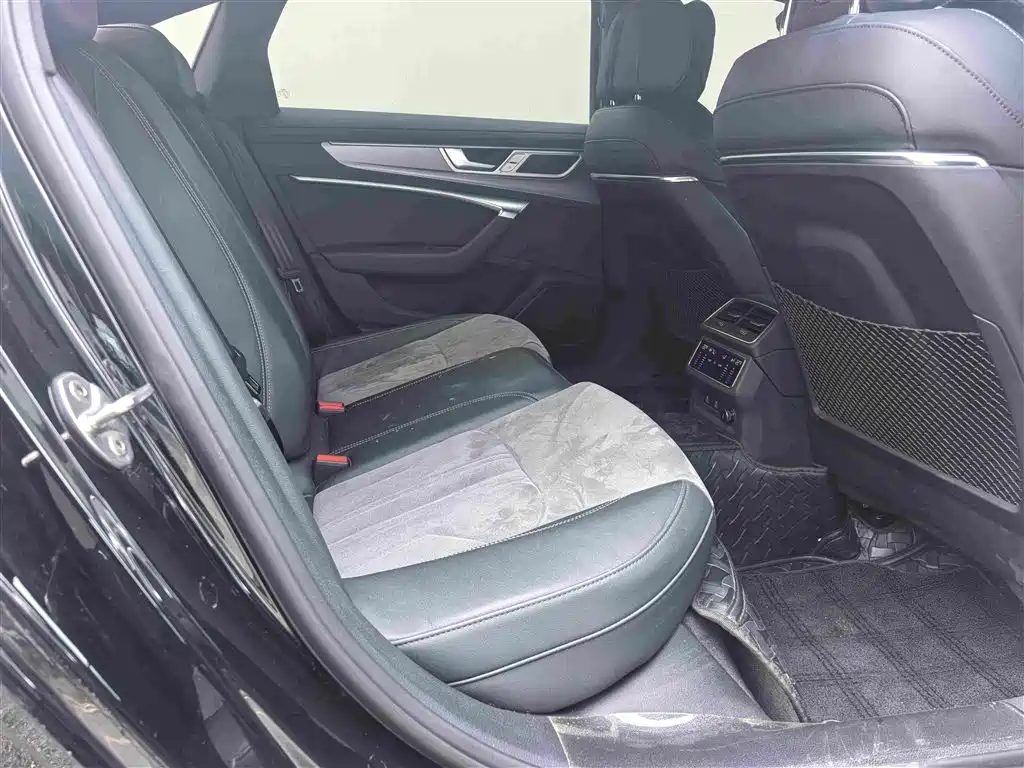 Audi A6L — миниатюра 7