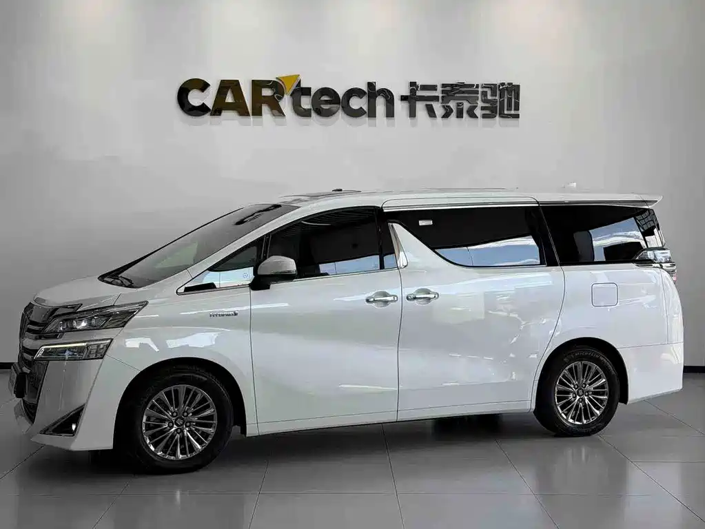 Toyota Vellfire — миниатюра 2
