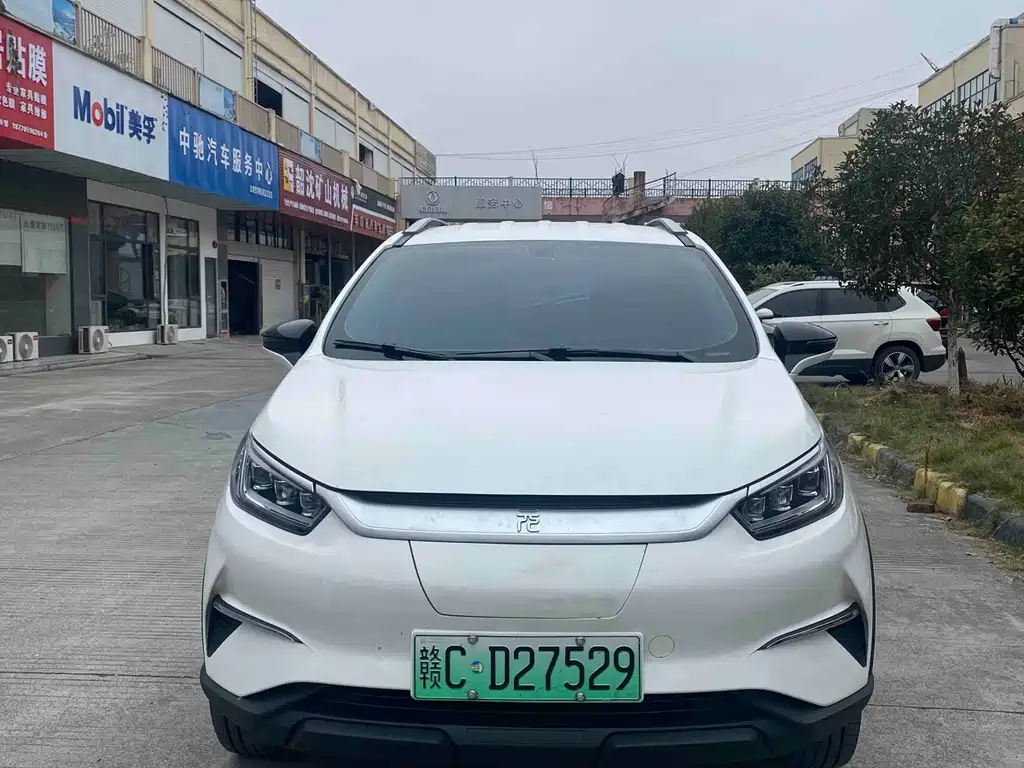 BYD Yuan Pro - фото 2