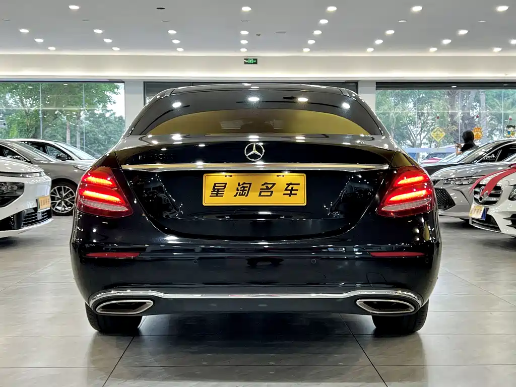 MERCEDES-BENZ E CLASS