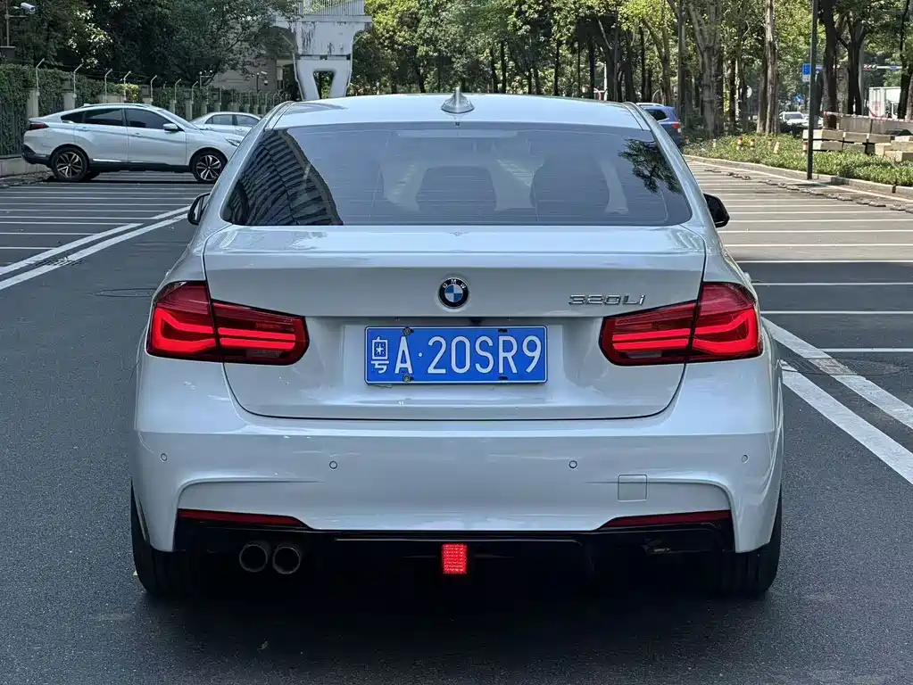 BMW 3 Series — миниатюра 4