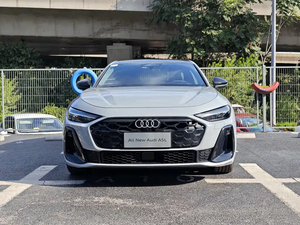 Audi Audi A5L — миниатюра 2