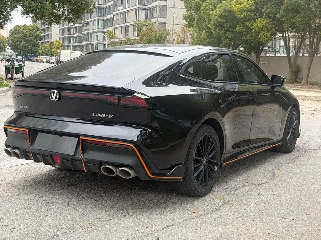 Changan UNI-V 2023 1.5T Sport