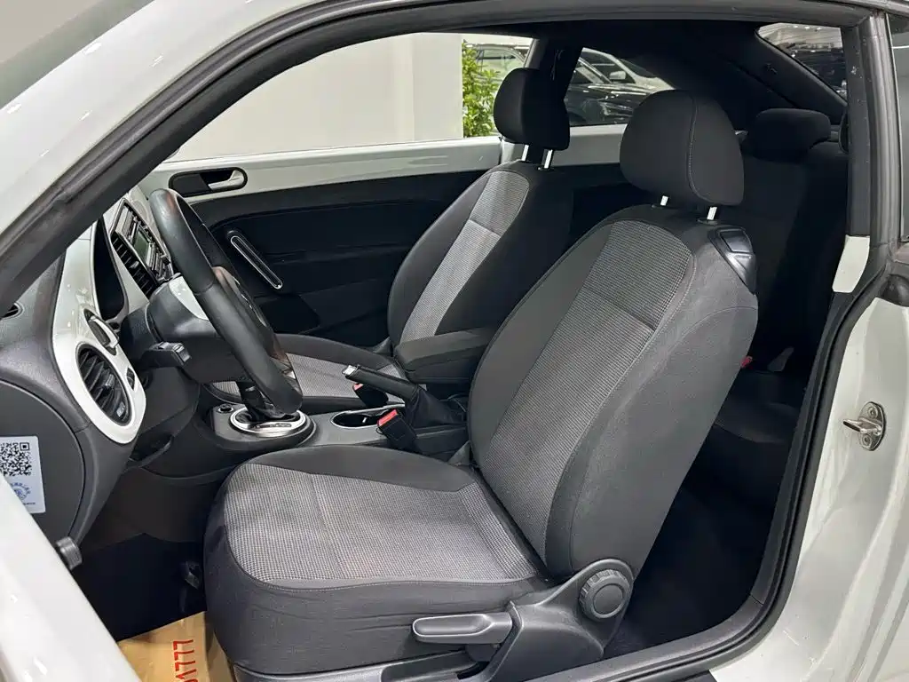 Volkswagen Beetle — миниатюра 9