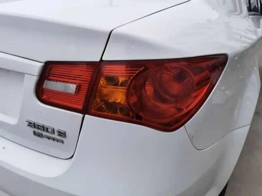 Roewe 350 — миниатюра 8