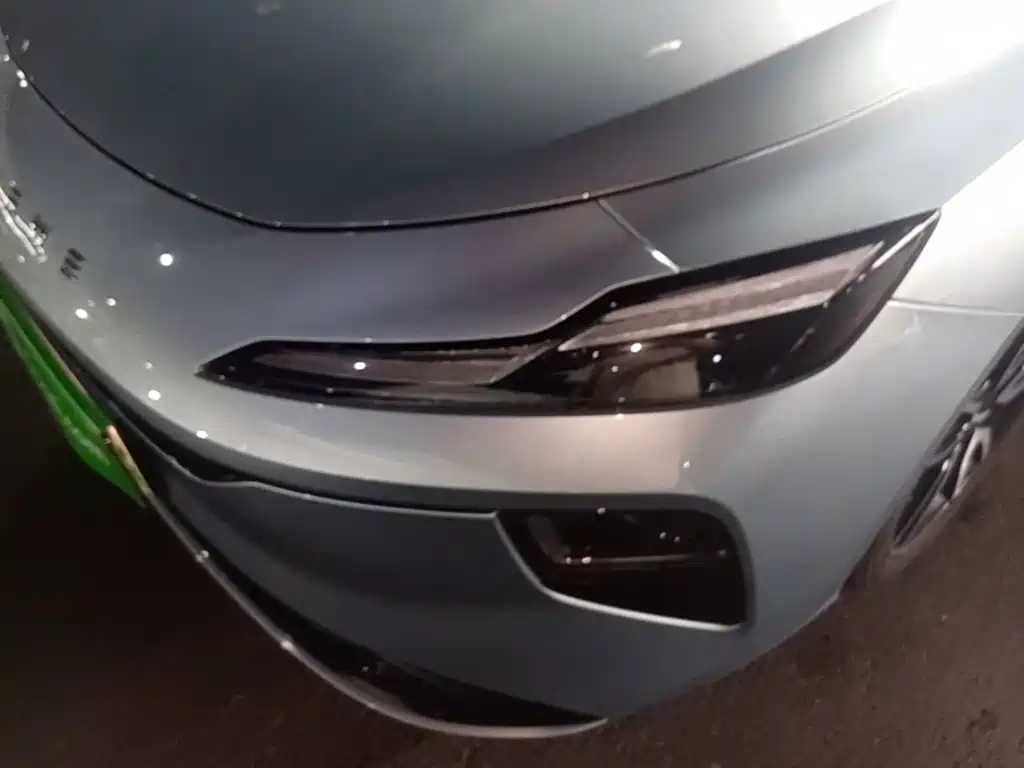 Roewe D6 — миниатюра 24