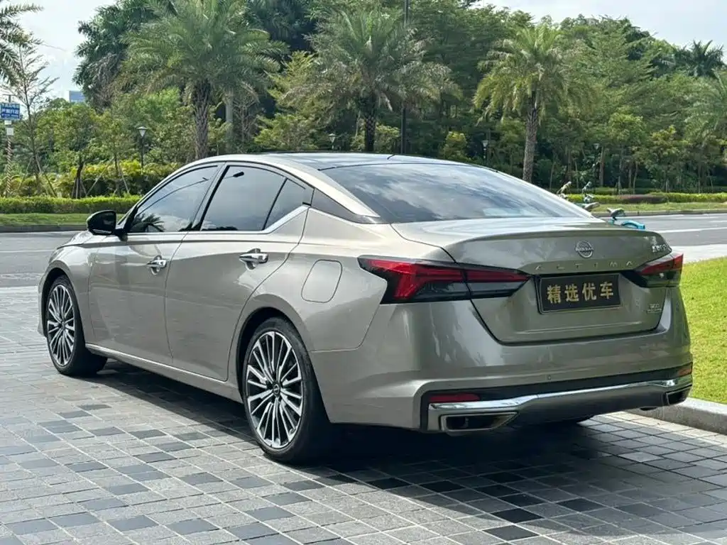 Nissan Teana — миниатюра 9