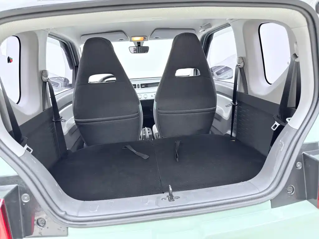 Wuling MINIEV — миниатюра 9