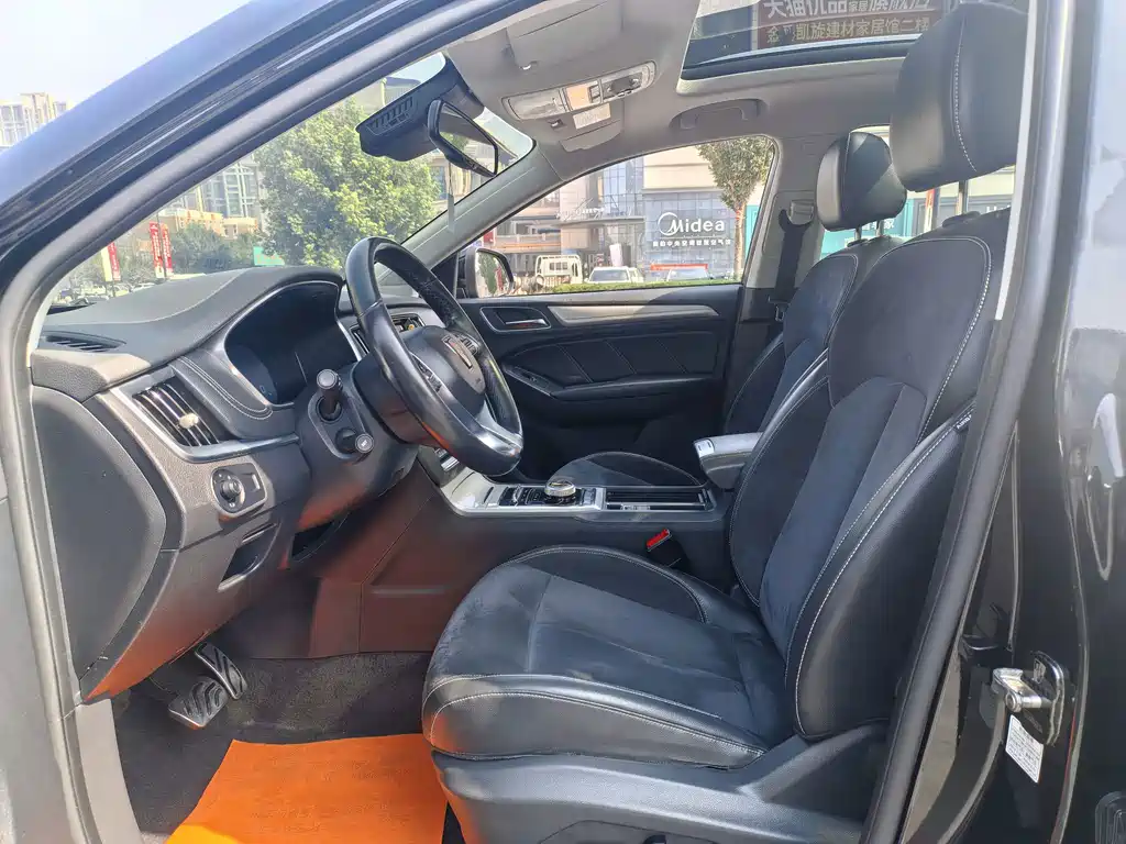 Roewe RX5 New Energy - фото 11
