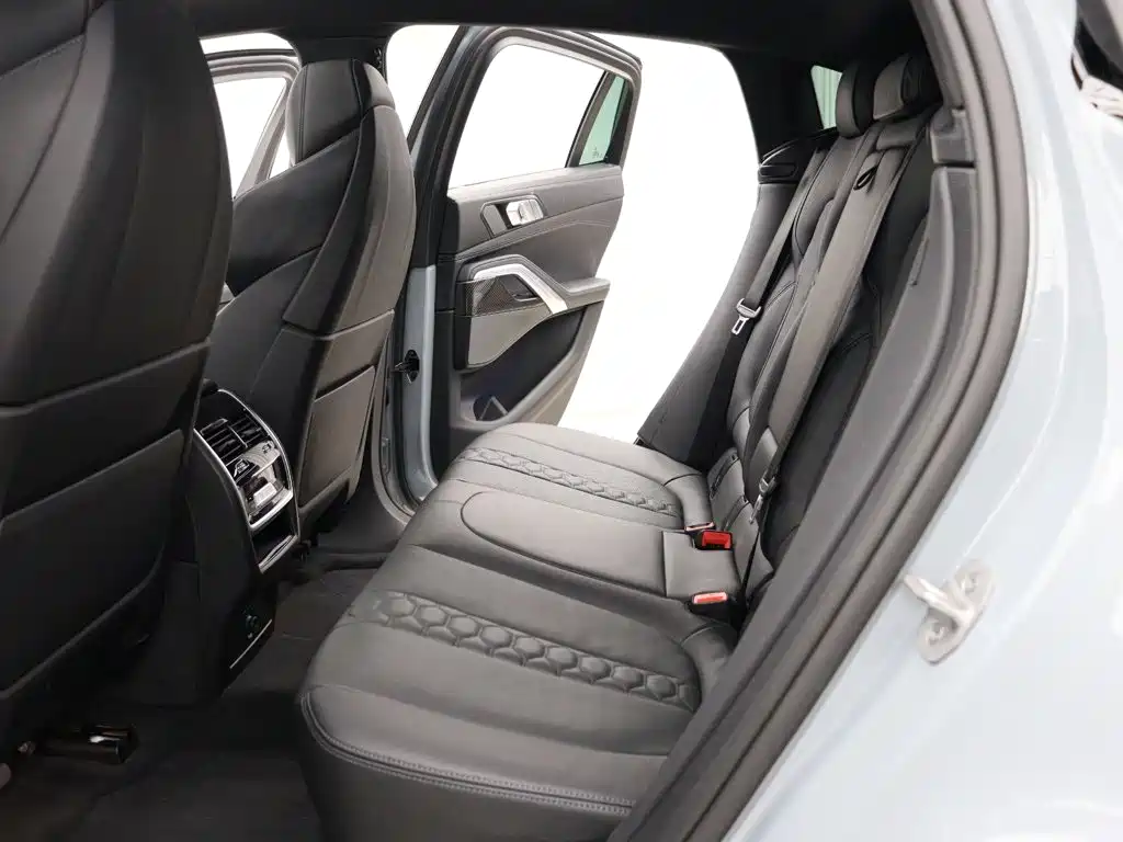 BMW X6 M — миниатюра 7