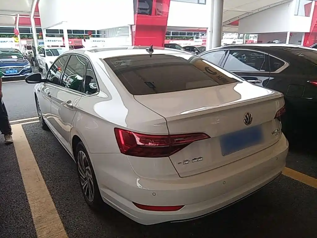Volkswagen Sagitar — миниатюра 5