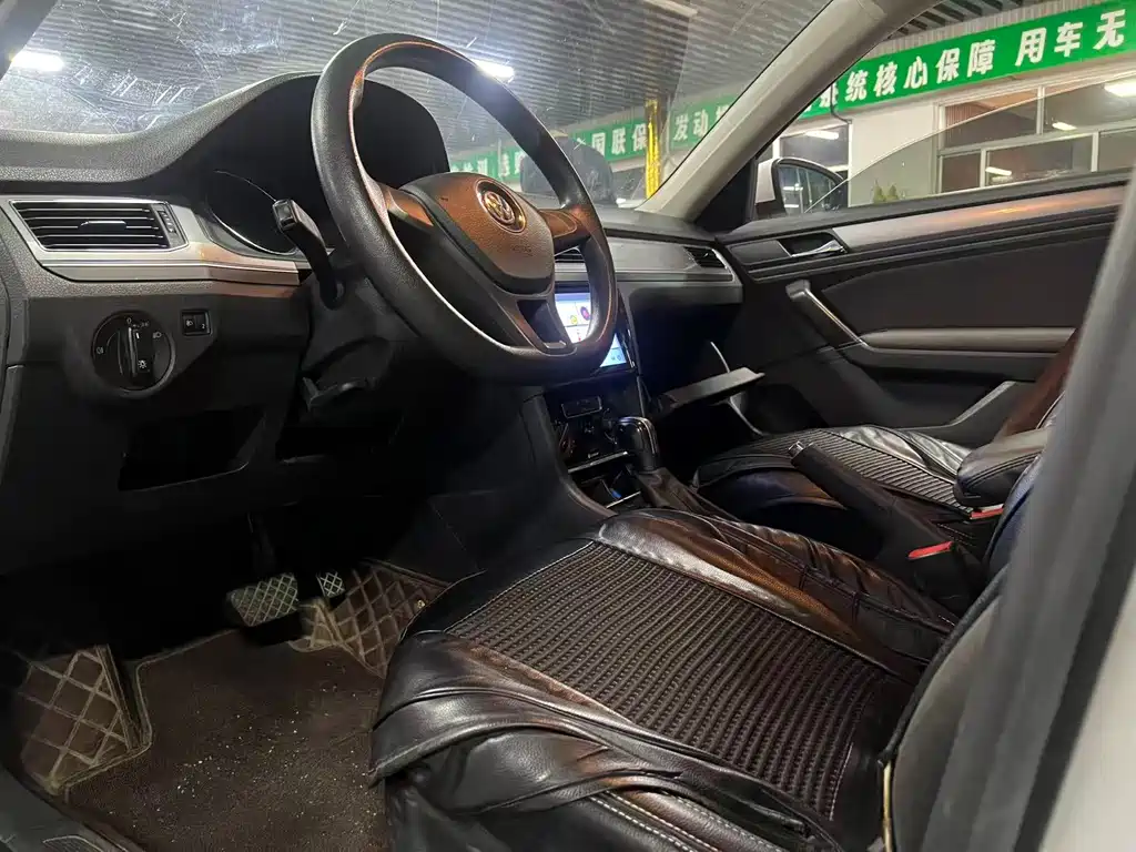 Volkswagen Bora — миниатюра 3