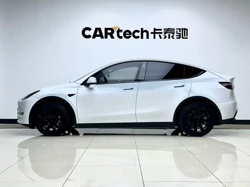 Tesla Model Y 2021 3D7