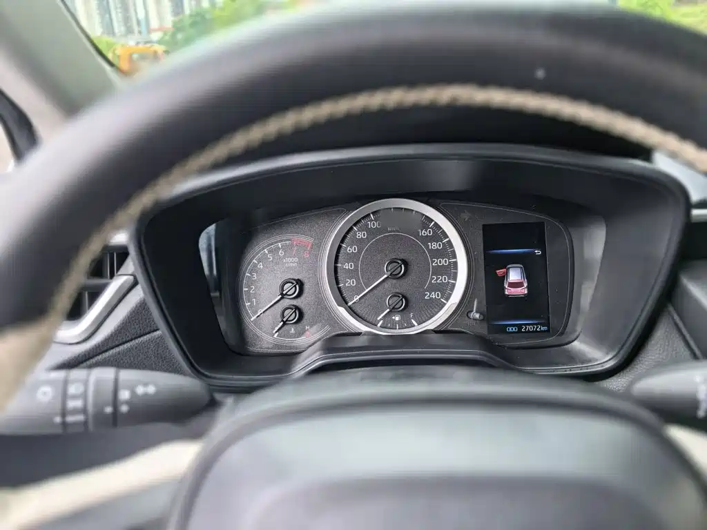 Toyota Corolla Cross — миниатюра 12