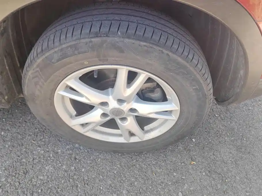 Nissan Qashqai — миниатюра 6