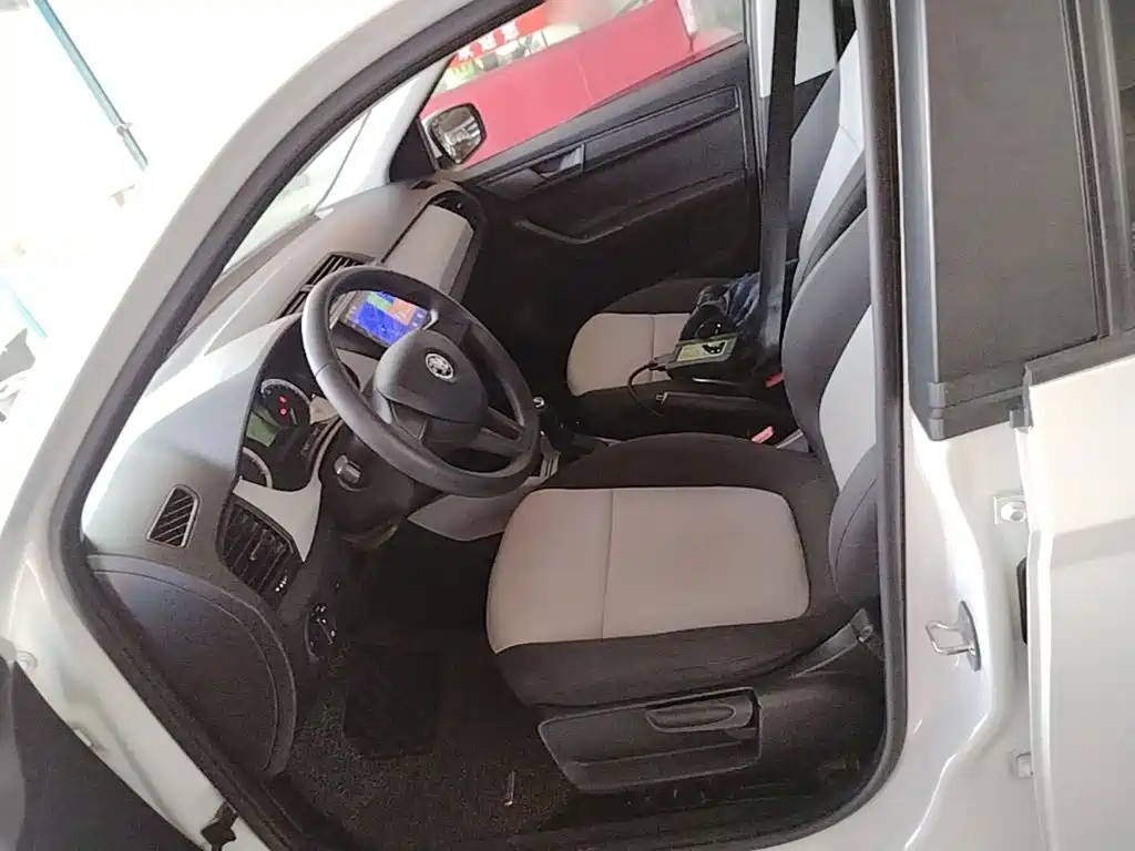 Skoda Fabia — миниатюра 15