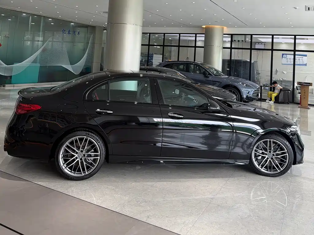 Mercedes-Benz C-Class AMG — миниатюра 3