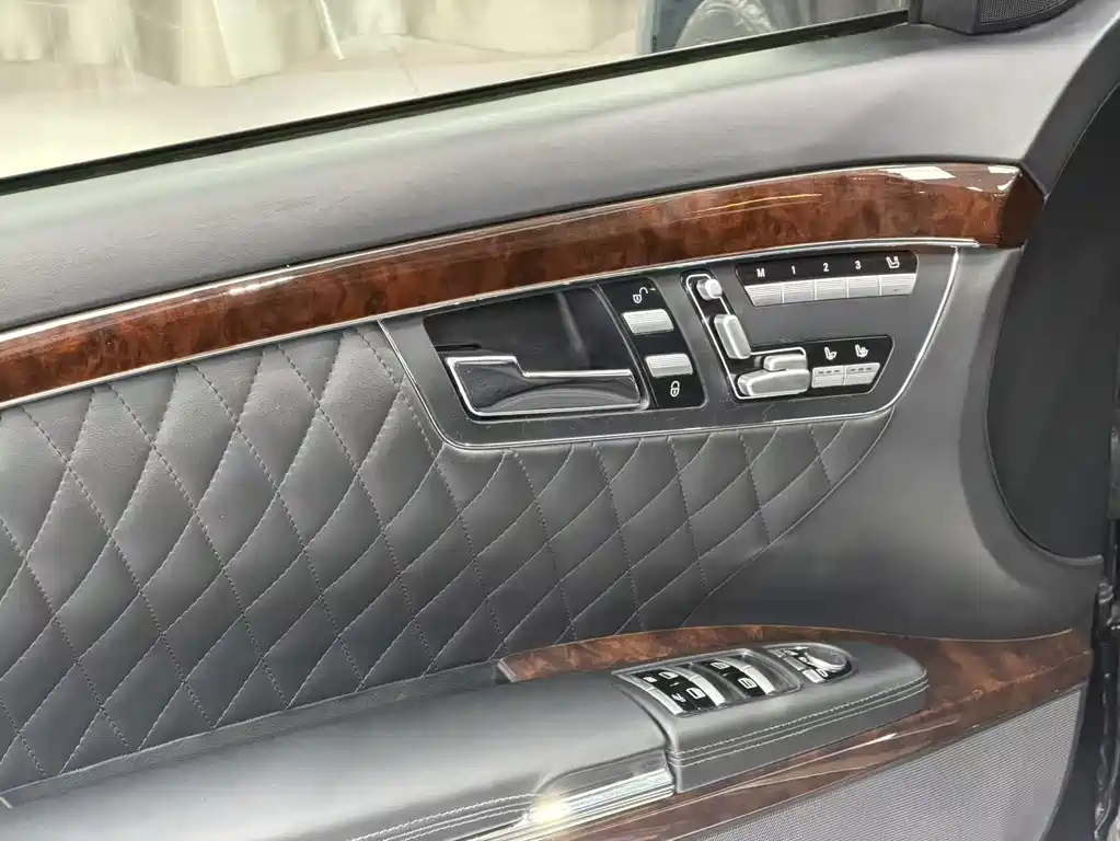 Mercedes-Benz S-Class A MG S AMG 2010 AMG S 65