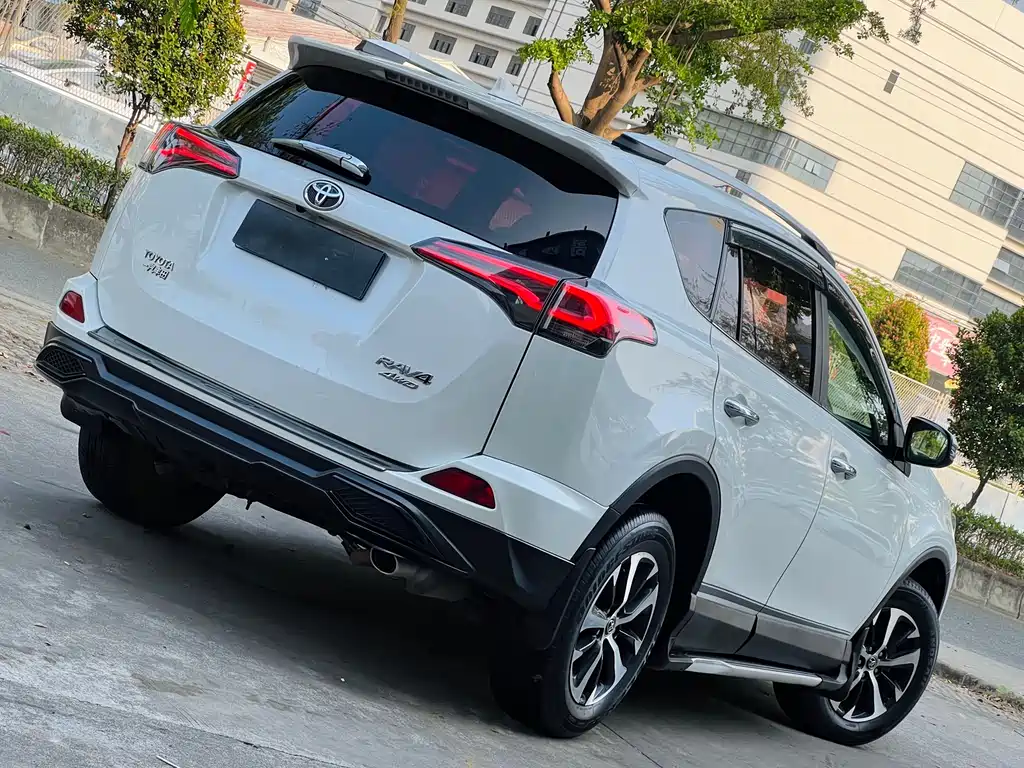 TOYOTA RAV4 RONGFANG