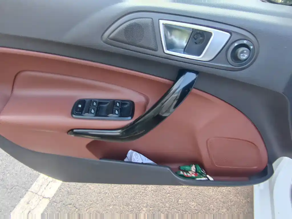 Ford Fiesta 2014 1.0 GTDi AT