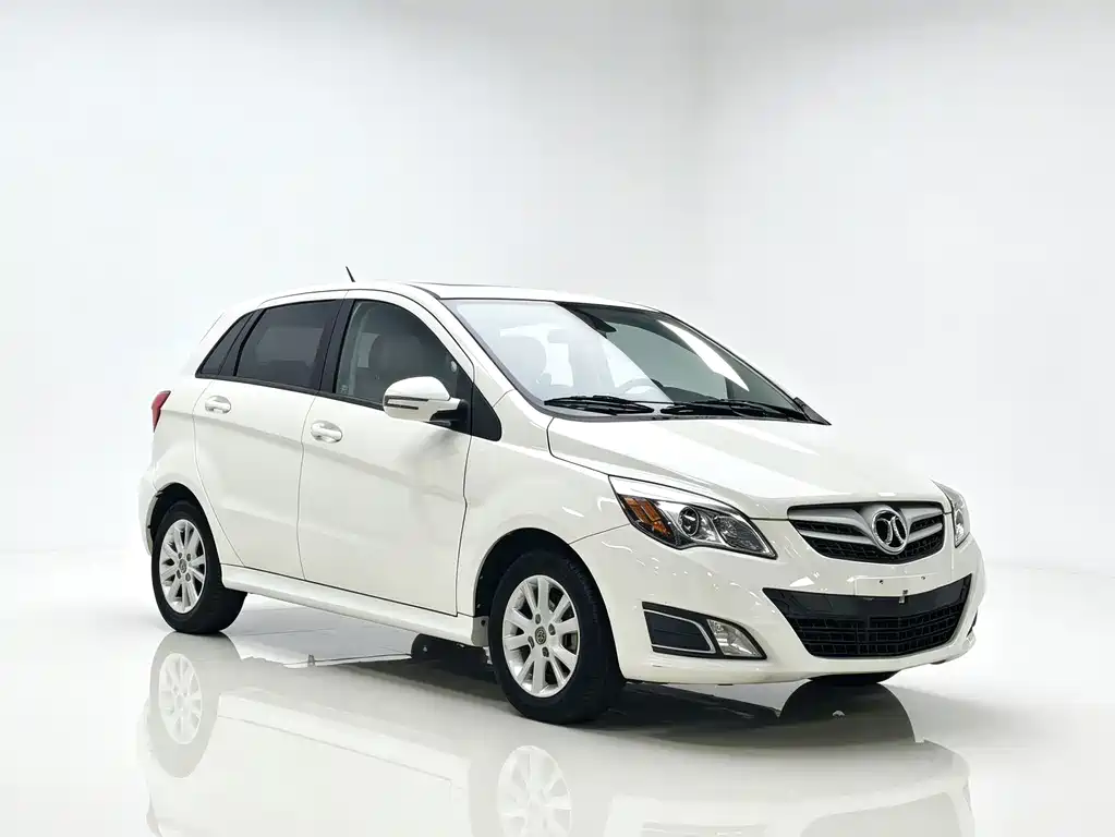 BAIC E-Series — миниатюра 3