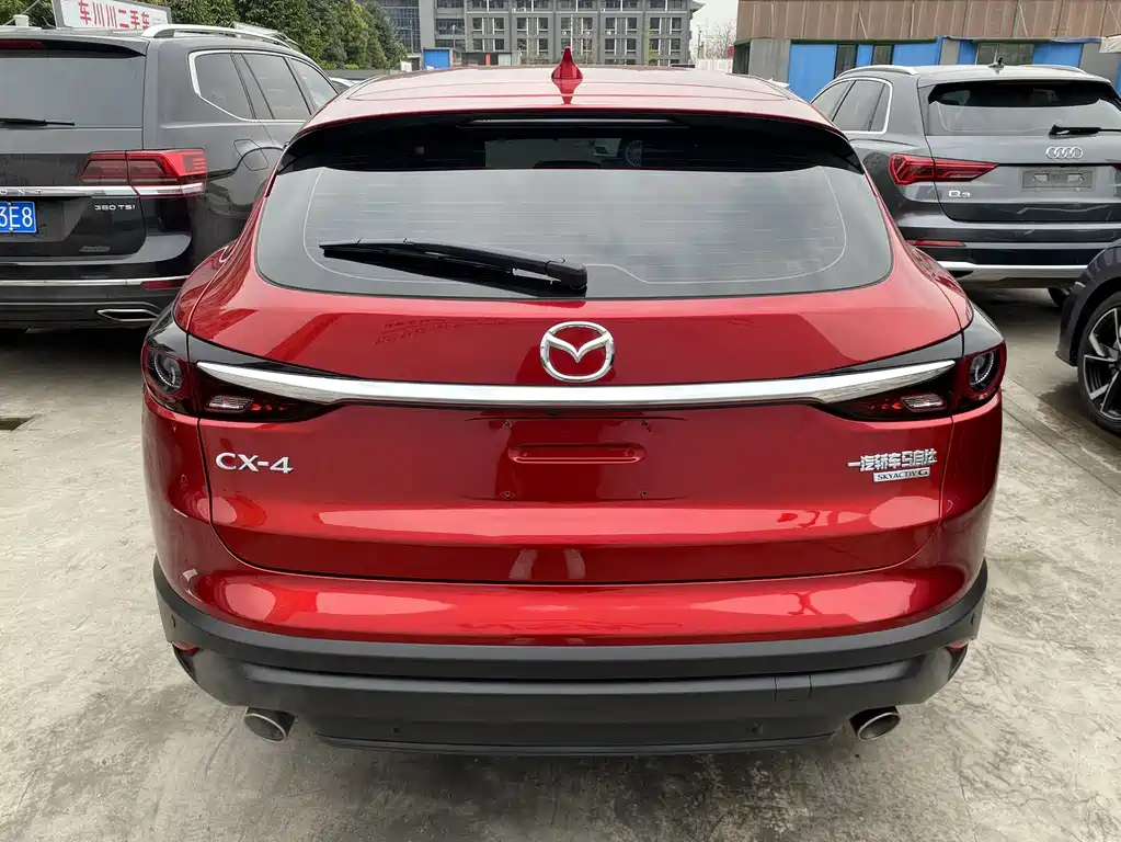 MAZDA CX 4