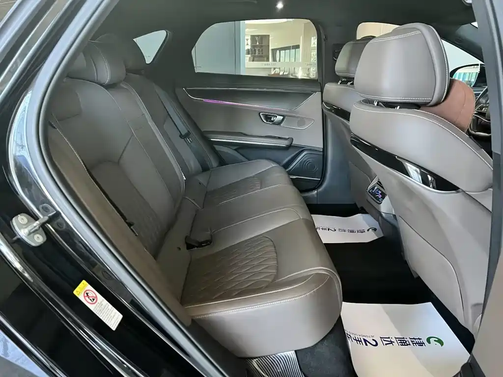 BYD Han — миниатюра 16