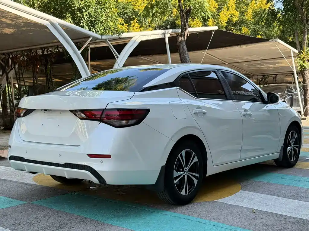 Nissan Sylphy — миниатюра 8