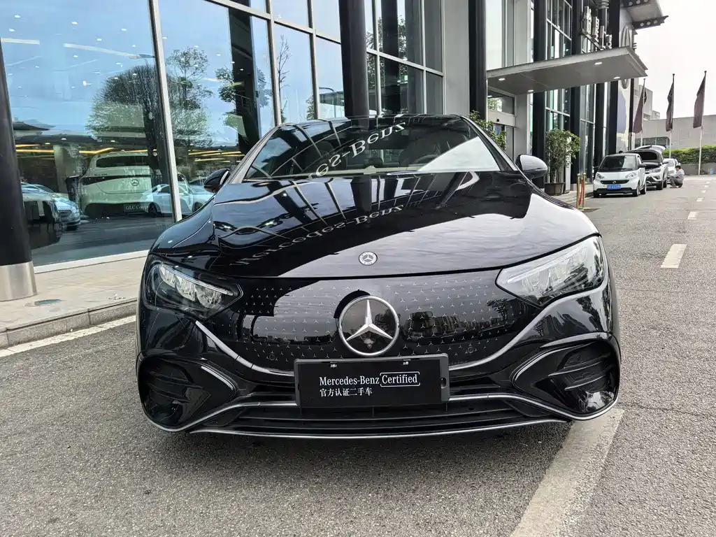 Mercedes-Benz EQE 2025 500 4MATIC Luxury