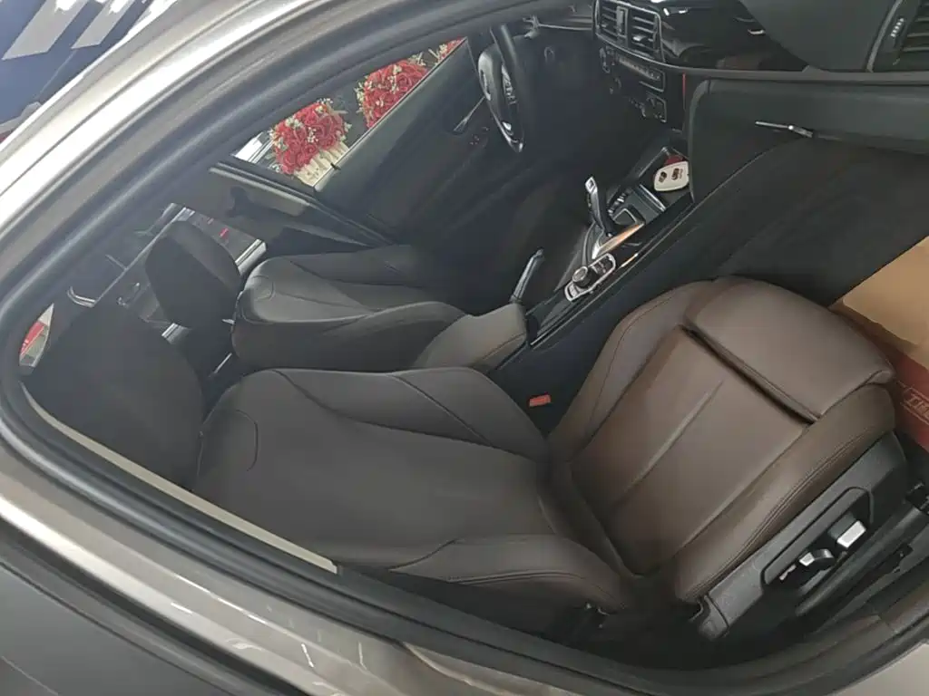 BMW 3 Series — миниатюра 25