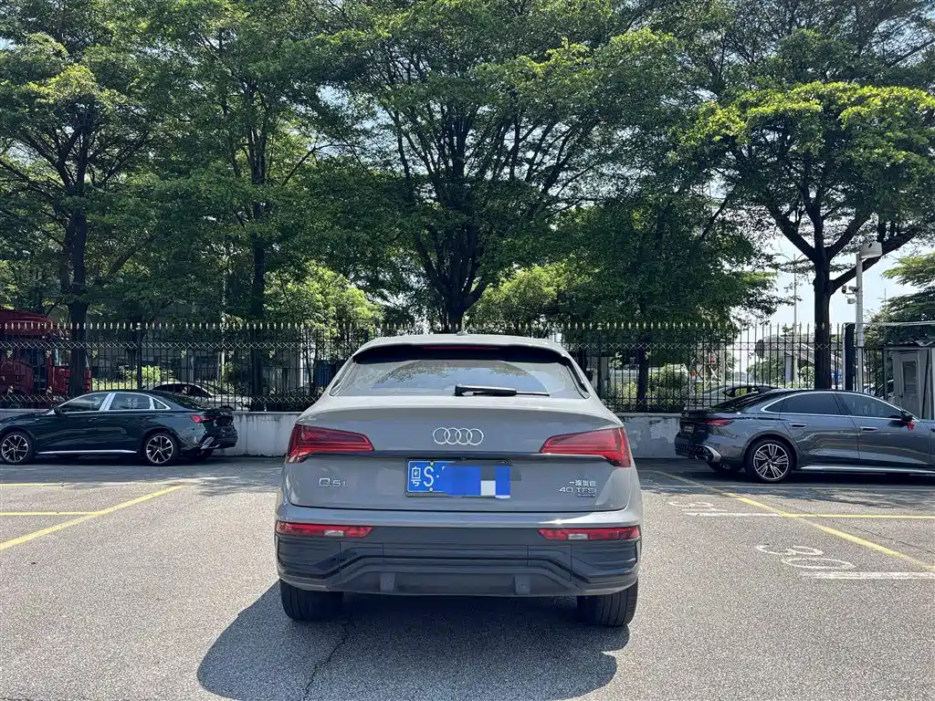 Audi Q5L Sportback — миниатюра 5