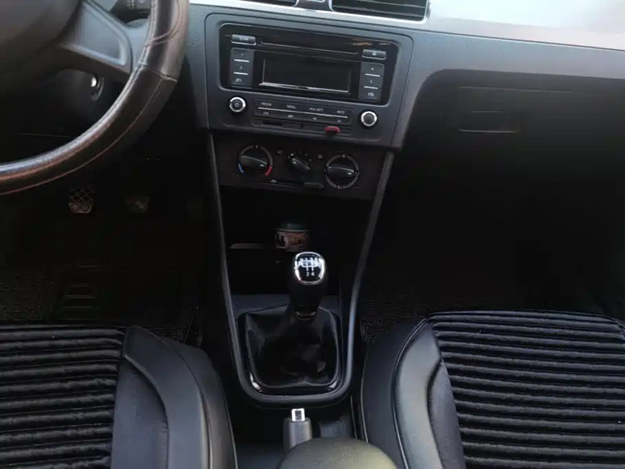 Skoda Rapid Spaceback — миниатюра 16