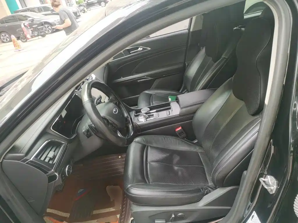 Ford Taurus — миниатюра 11
